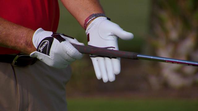 Martin Hall demonstrates correct club grip