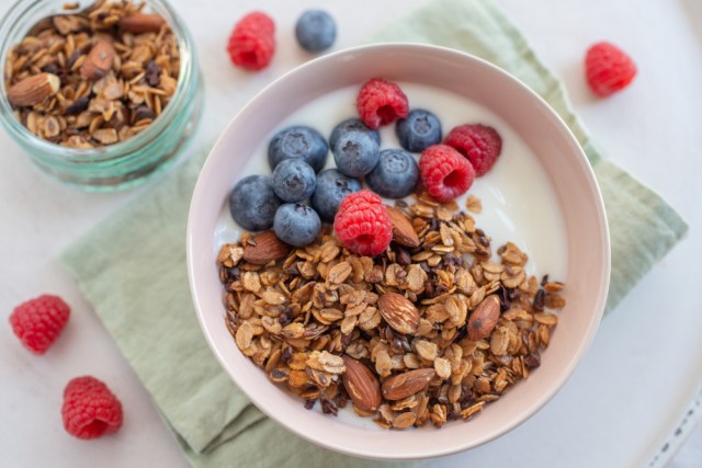 Granola with yogurt and berries