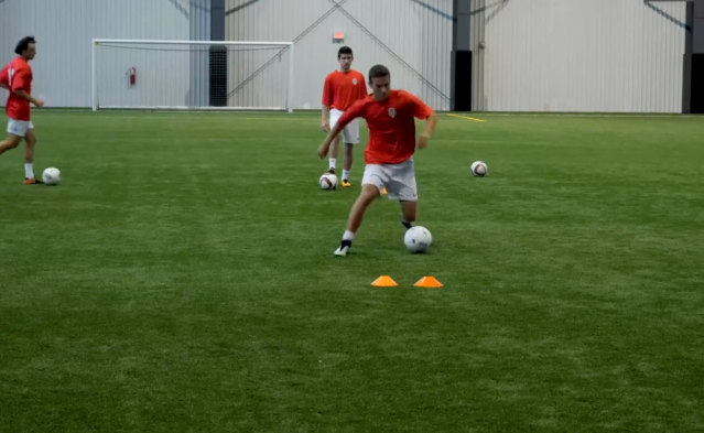 Dribbling Moves to Win the 1v1 Match-Up